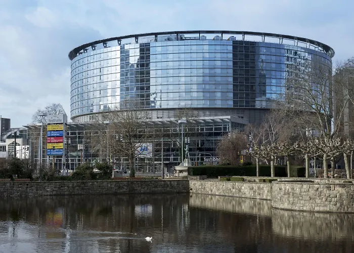 Otel Maritim Frankfurt 4*